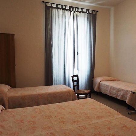 Residenza Pitigliano Gens Petilia - Nuova Gestione Hotel Exterior photo