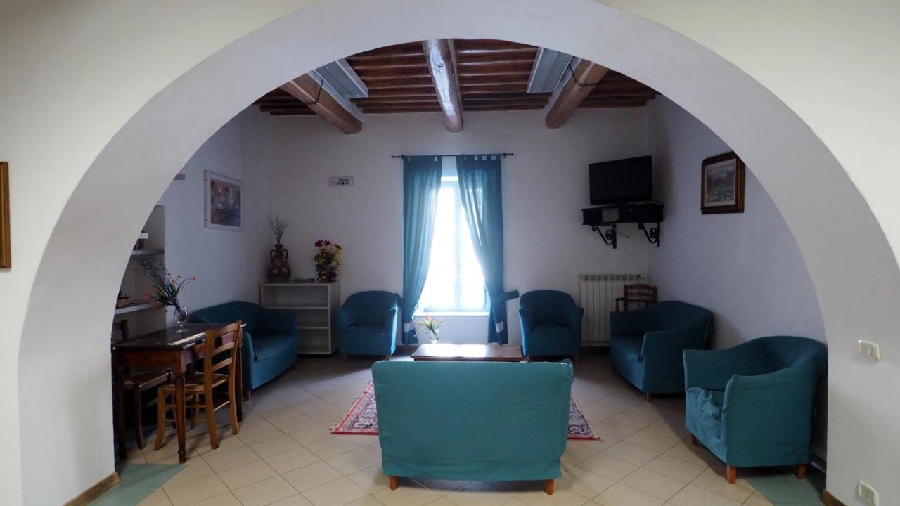 Residenza Pitigliano Gens Petilia - Nuova Gestione Hotel Exterior photo